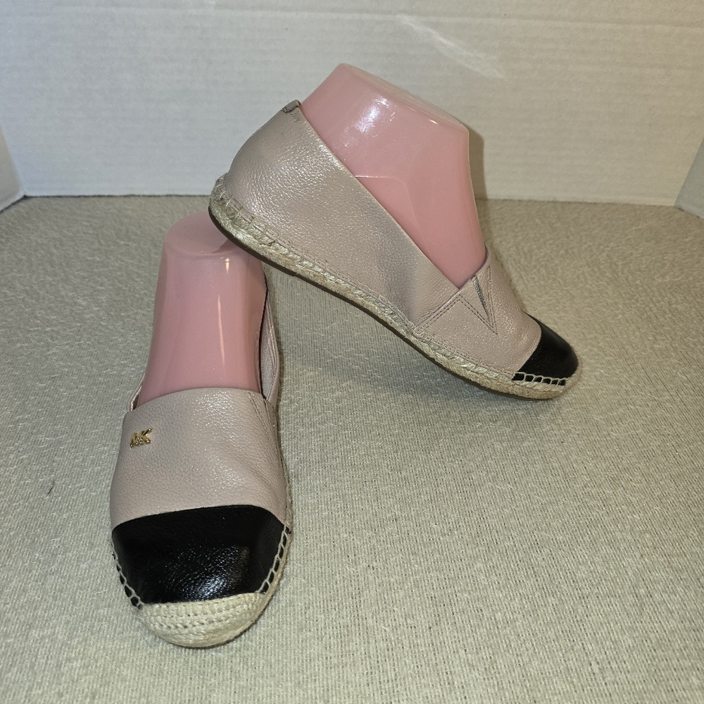 Michael Kors Kendrick Beige and Black Espadrilles size 6